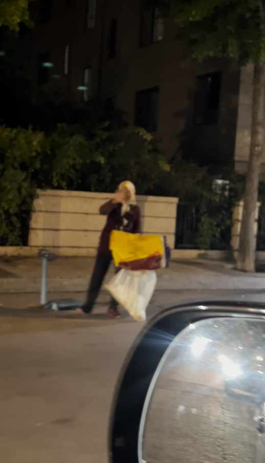 云上速配 豆角有价，爱心无价！岛城女子深夜暖心“包圆”菜摊，善意温暖网友